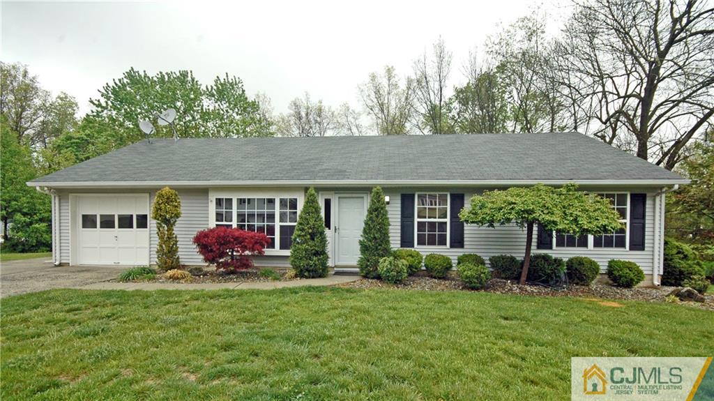 49 Bristol Road Piscataway, NJ 08854 - Photo 1 of 14 Gallery Image 1
