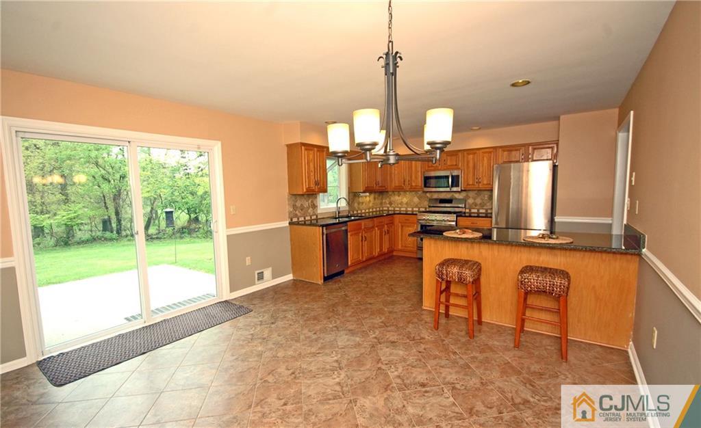 49 Bristol Road Piscataway, NJ 08854 - Photo 6 of 14 Gallery Image 6