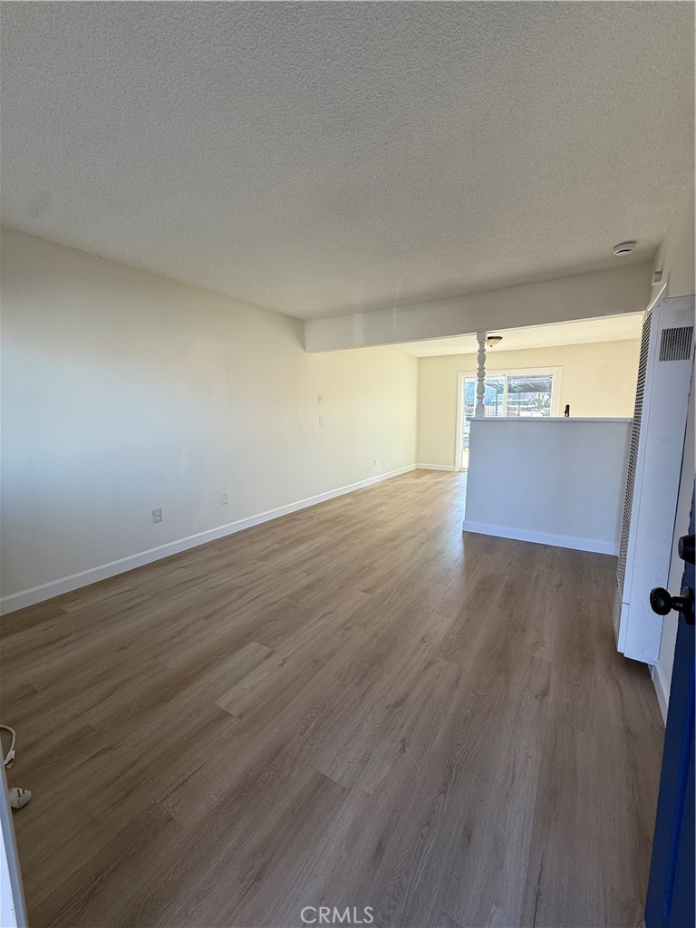 558 South Benjamin Street Rialto, CA 92376 - Photo 4 of 25