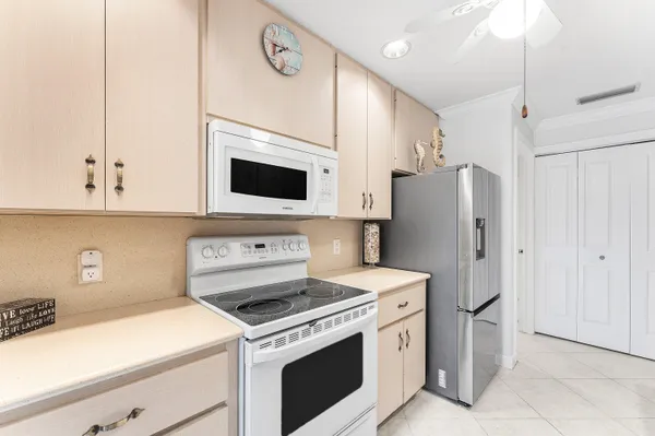 $320,000 | 6222 Southeast Monticello Terrace, Hobe Sound, FL 33455