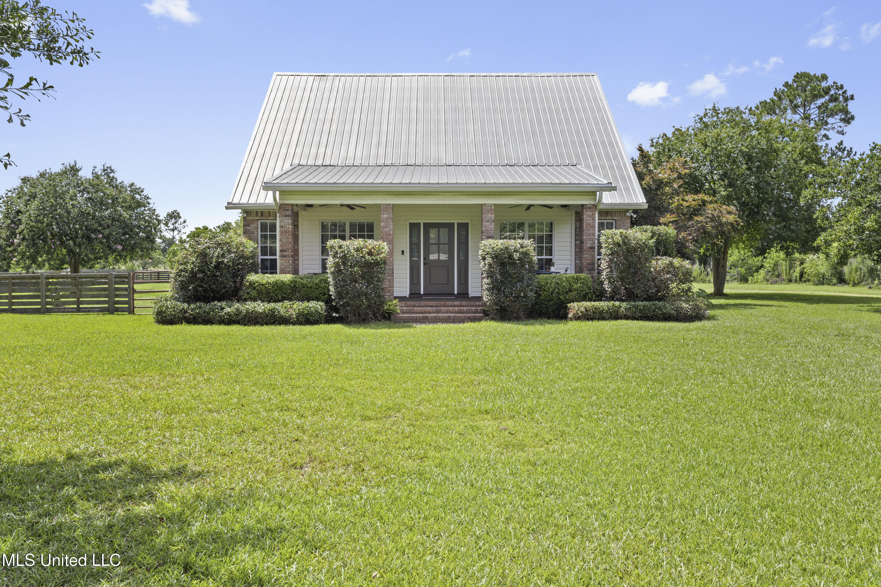 12219 County Farm Road Gulfport, MS 39503 - Photo 1 of 30 Front 1