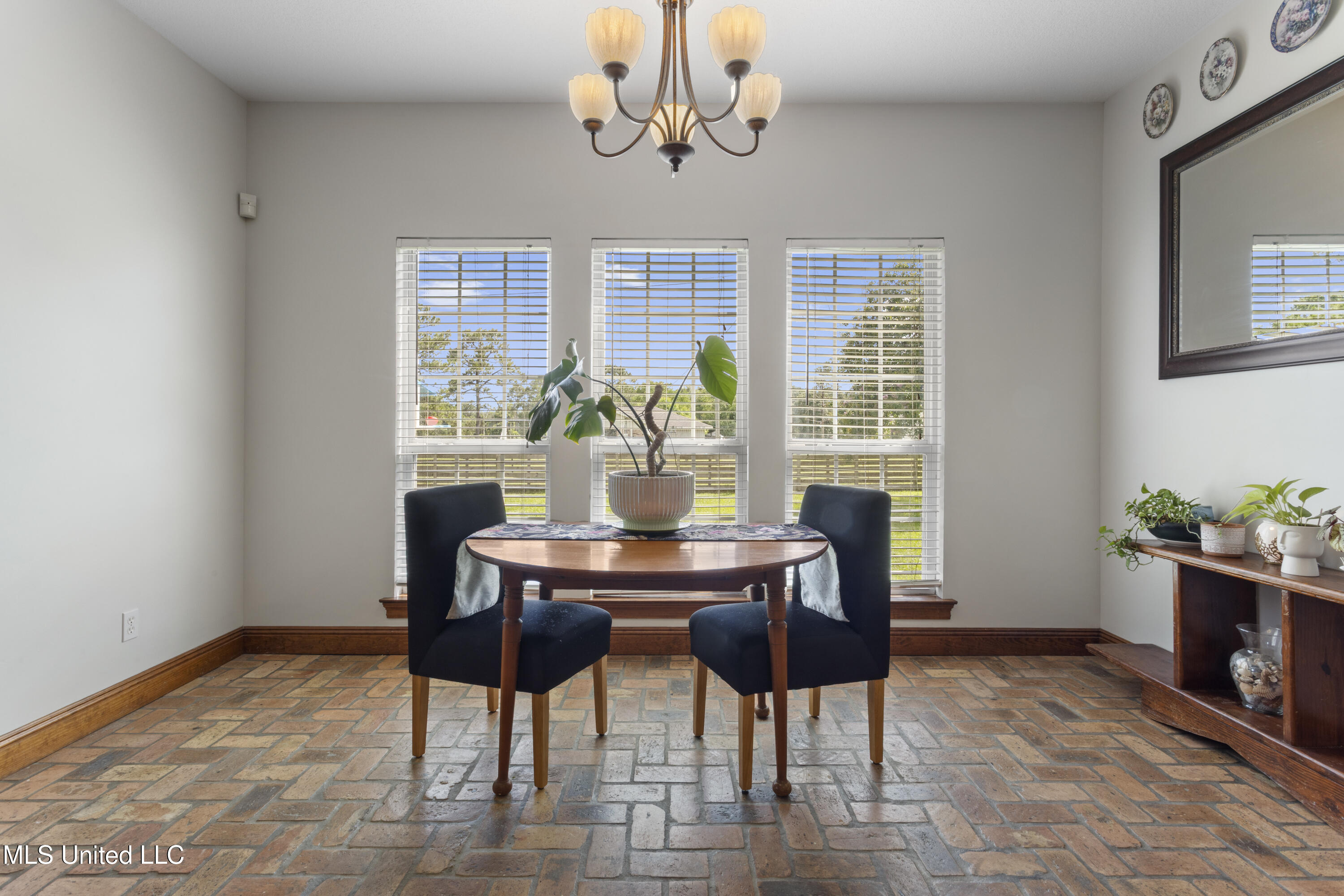 12219 County Farm Road Gulfport, MS 39503 - Photo 15 of 30 dining 020