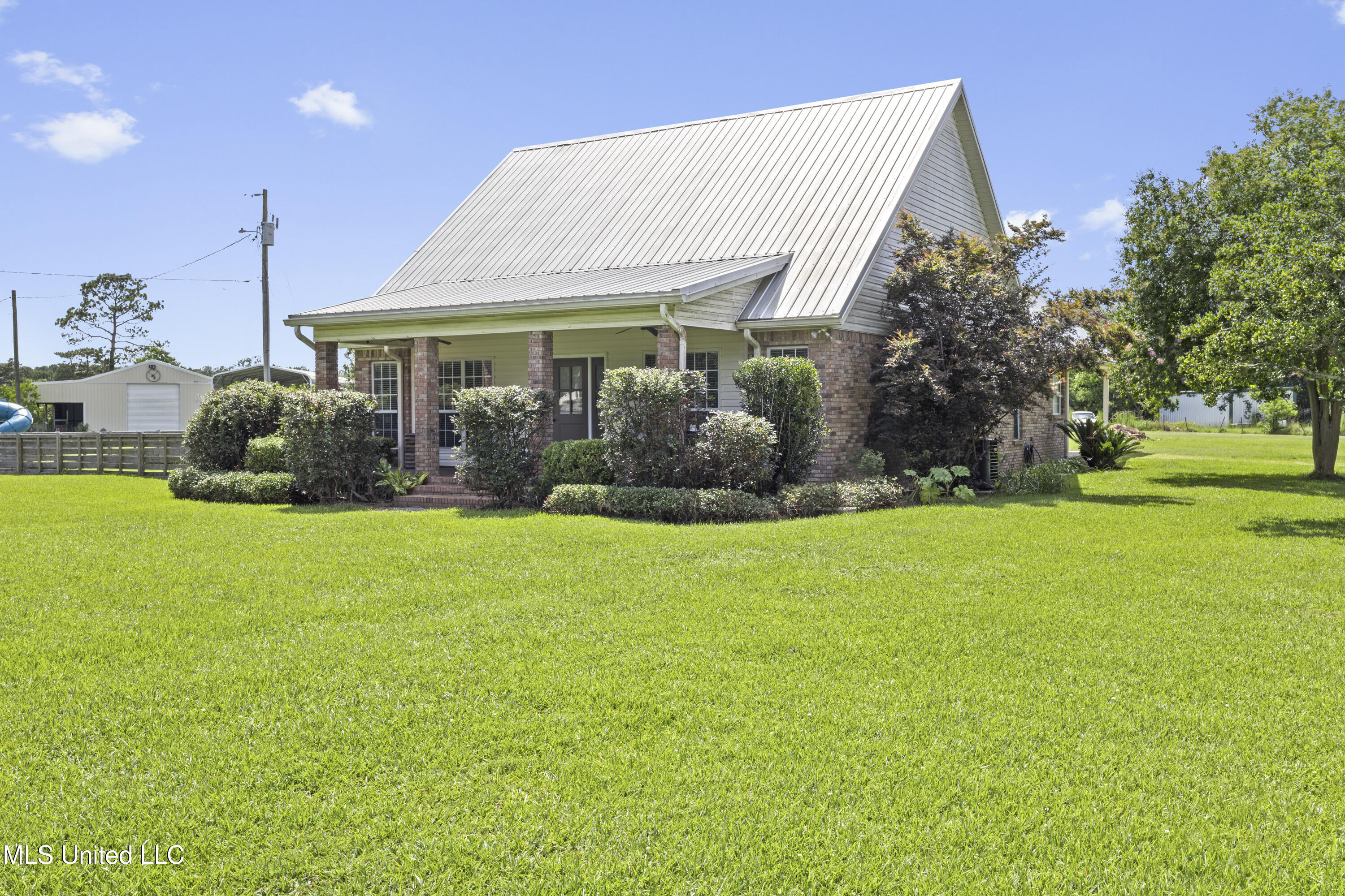 12219 County Farm Road Gulfport, MS 39503 - Photo 6 of 30 Front 2