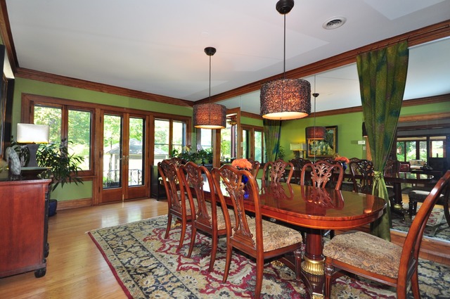 190 Maplewood Road Riverside, IL 60546 - Photo 7 of 25