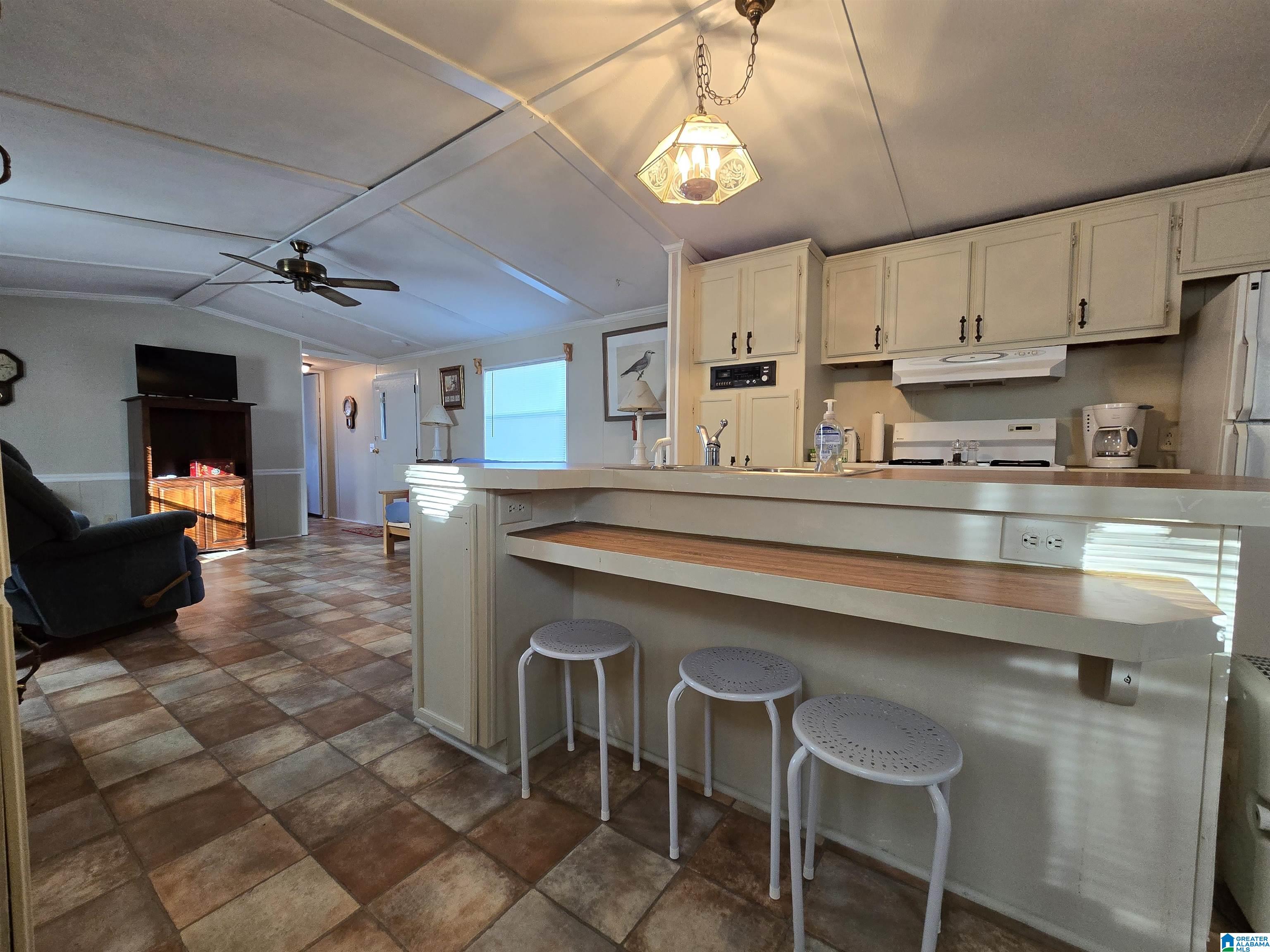 138 Blue Eye Road West Lincoln, AL 35096 - Photo 10 of 19