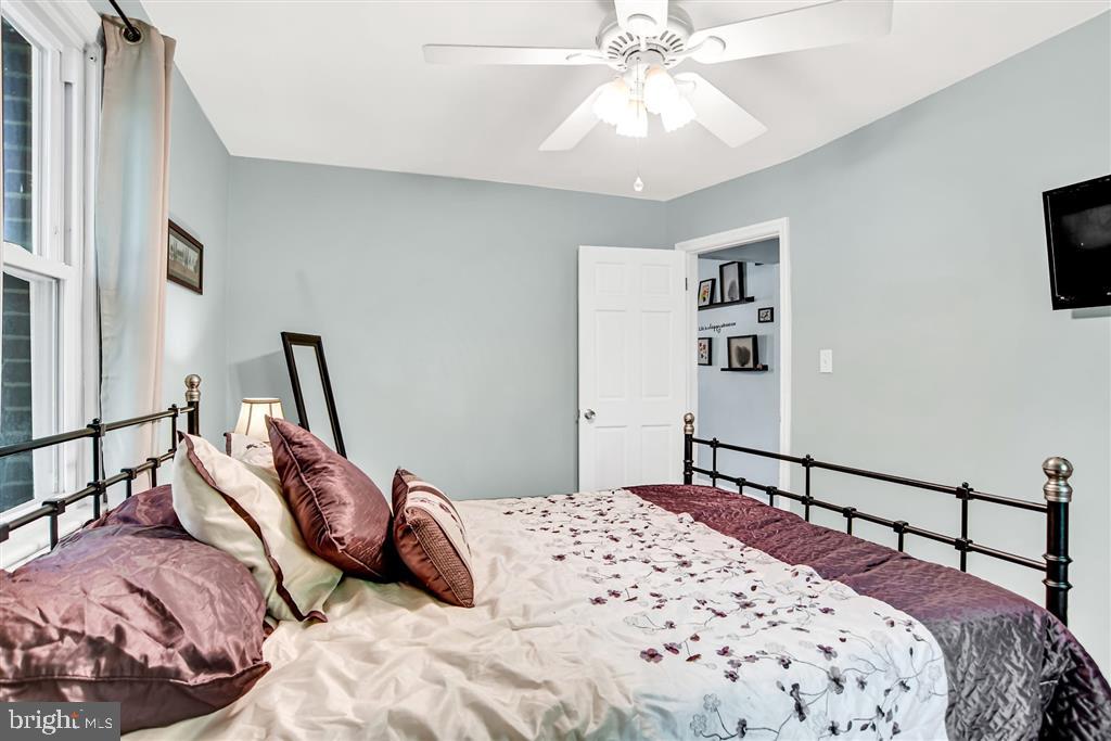 2710 Fenimore Road Silver Spring, MD 20902 - Photo 12 of 23 Gallery Image 12