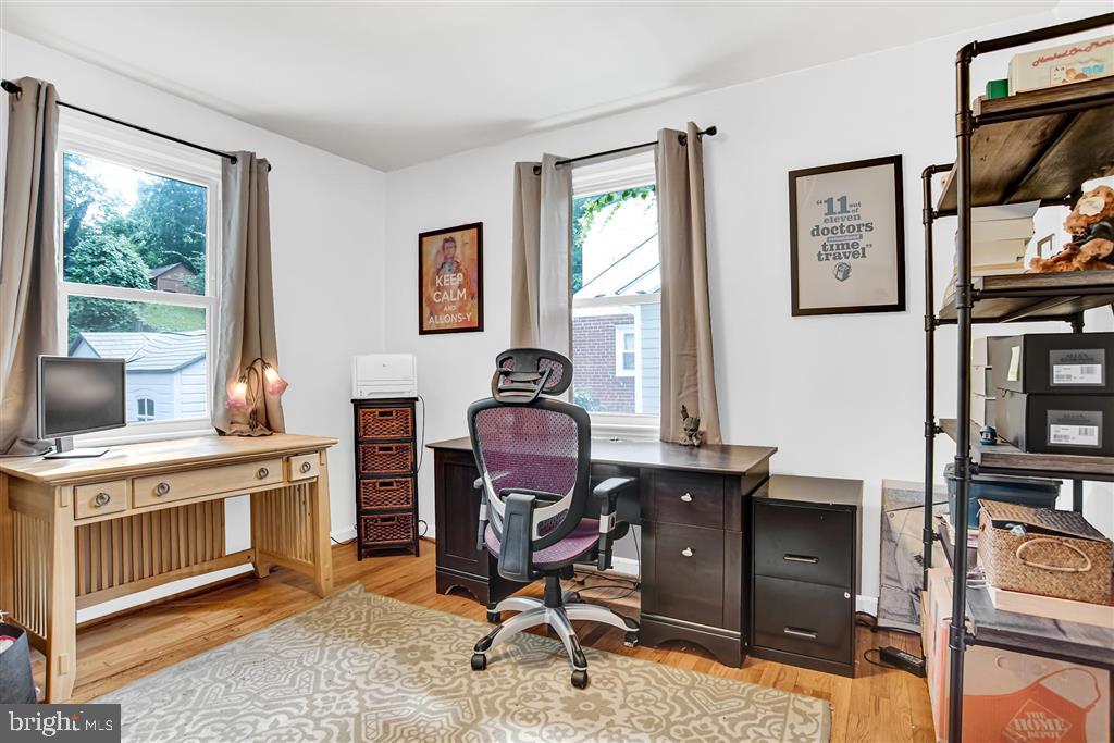 2710 Fenimore Road Silver Spring, MD 20902 - Photo 10 of 23 Gallery Image 10