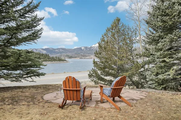 $825,000 | 72 Corinthian Circle, Unit 202, Dillon, CO 80435