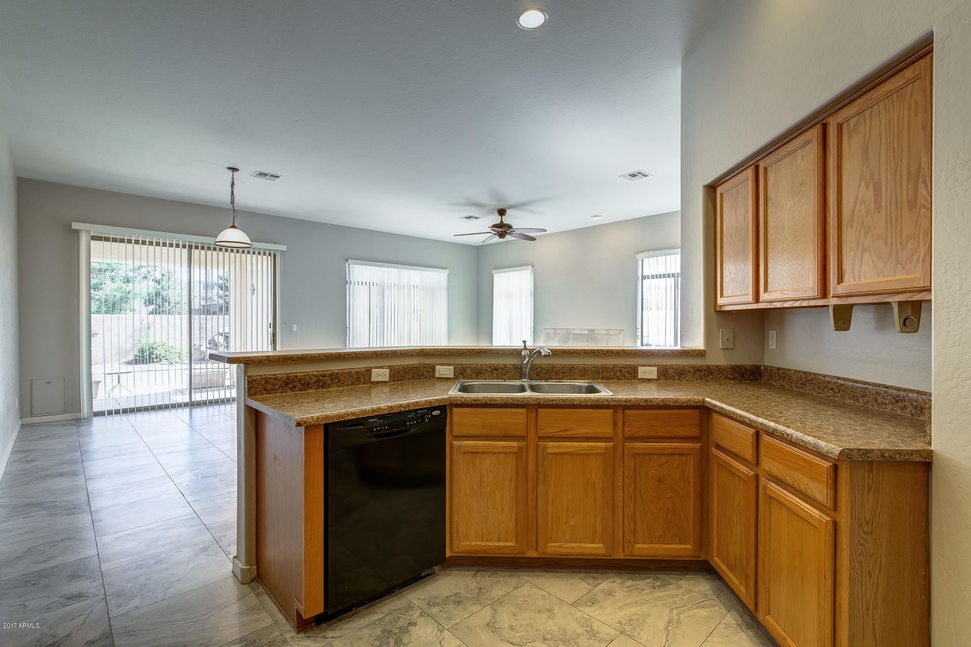3825 East Carson Road Phoenix, AZ 85042 - Photo 11 of 31 ChaseCapture-11