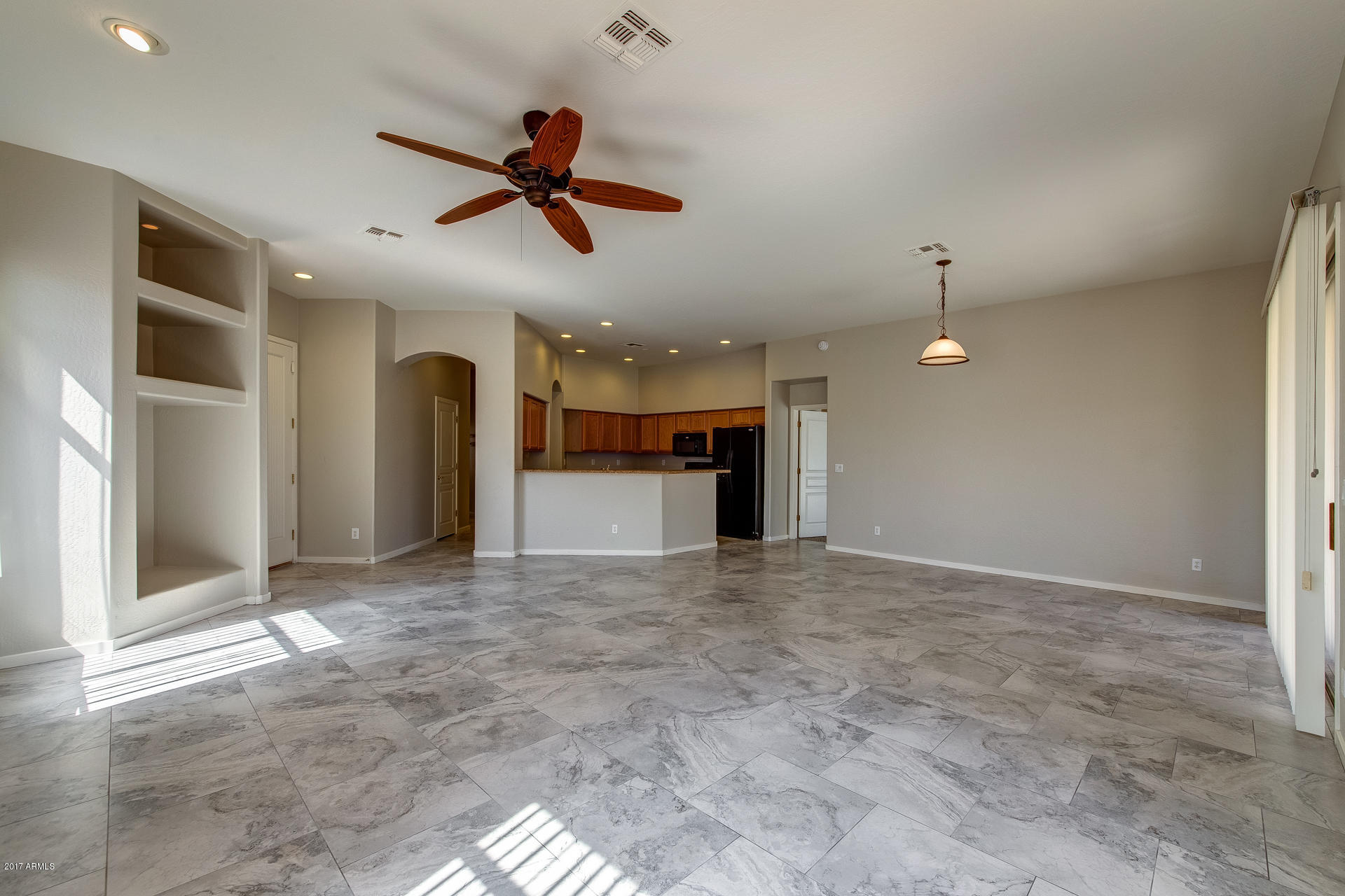 3825 East Carson Road Phoenix, AZ 85042 - Photo 6 of 31 ChaseCapture-6