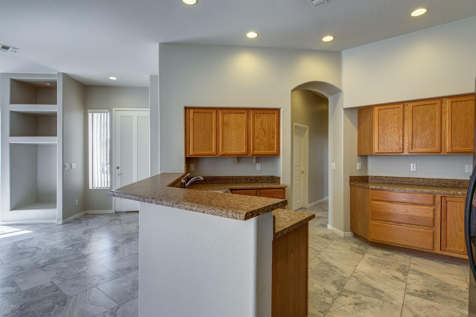 3825 East Carson Road Phoenix, AZ 85042 - Photo 8 of 31 ChaseCapture-8