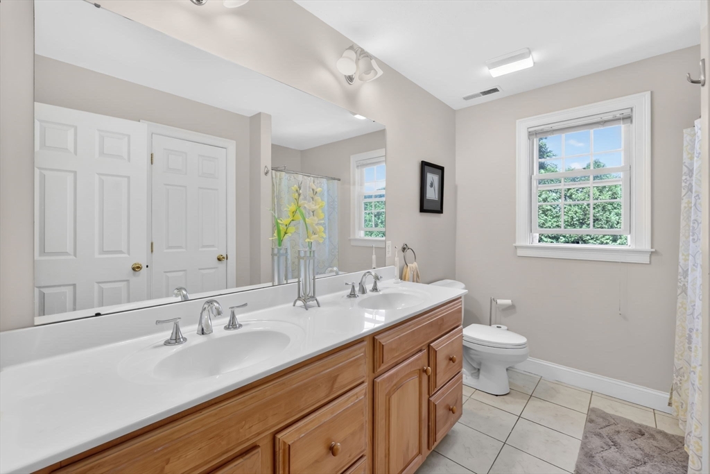 94 Meadowbrook Road East Longmeadow, MA 01028 - Photo 18 of 27