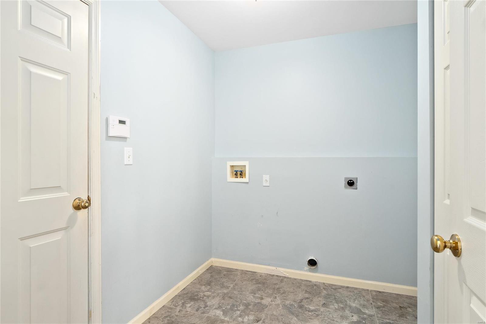 433 Deer Creek Road O'Fallon, IL 62269 - Photo 17 of 37 Gallery Image 17