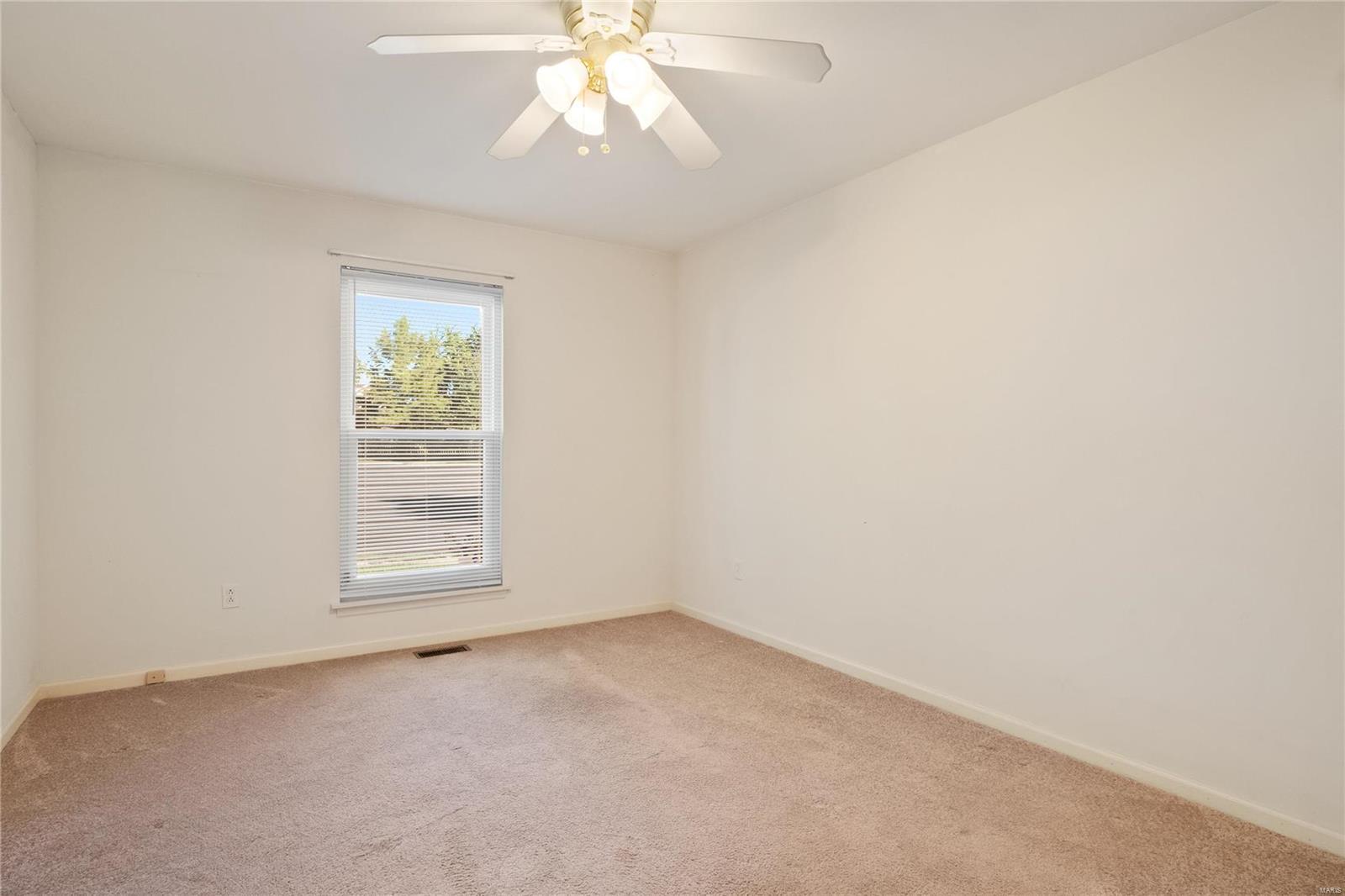 433 Deer Creek Road O'Fallon, IL 62269 - Photo 22 of 37 Gallery Image 22