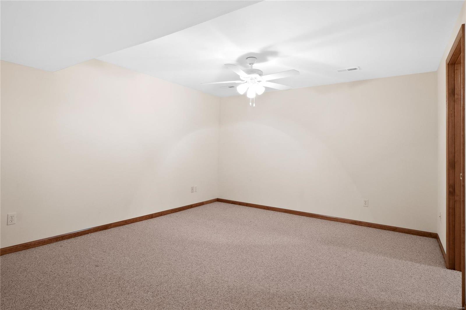 433 Deer Creek Road O'Fallon, IL 62269 - Photo 36 of 37 Gallery Image 36