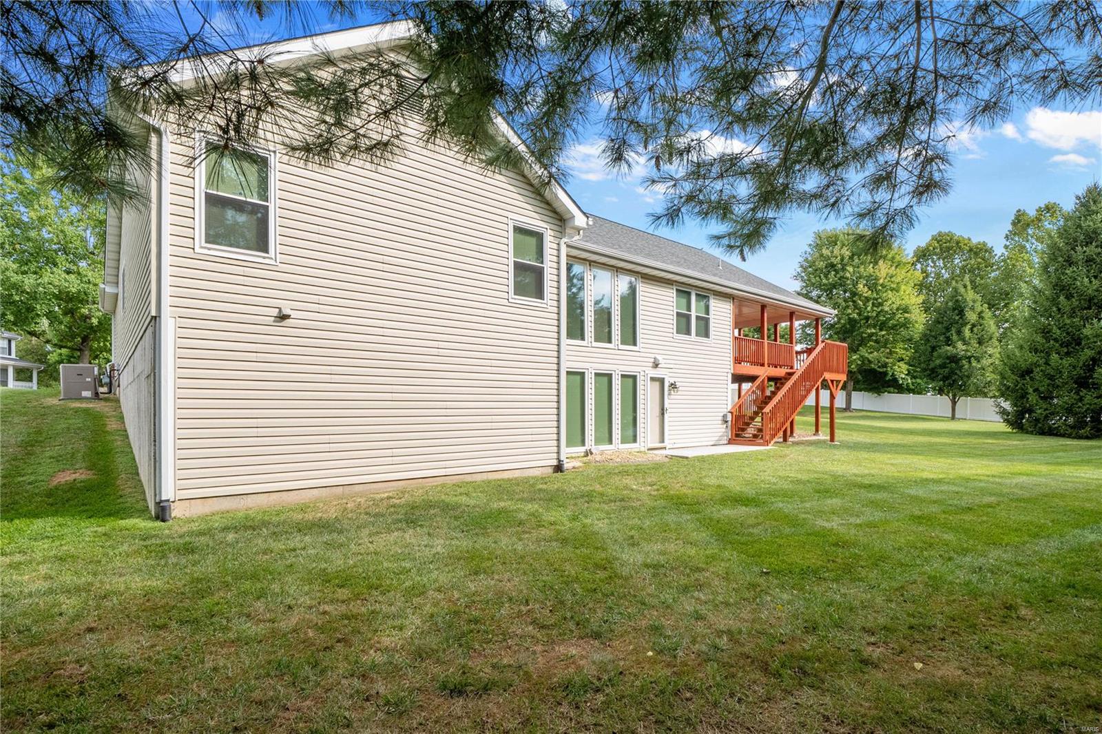 433 Deer Creek Road O'Fallon, IL 62269 - Photo 6 of 37 Gallery Image 6