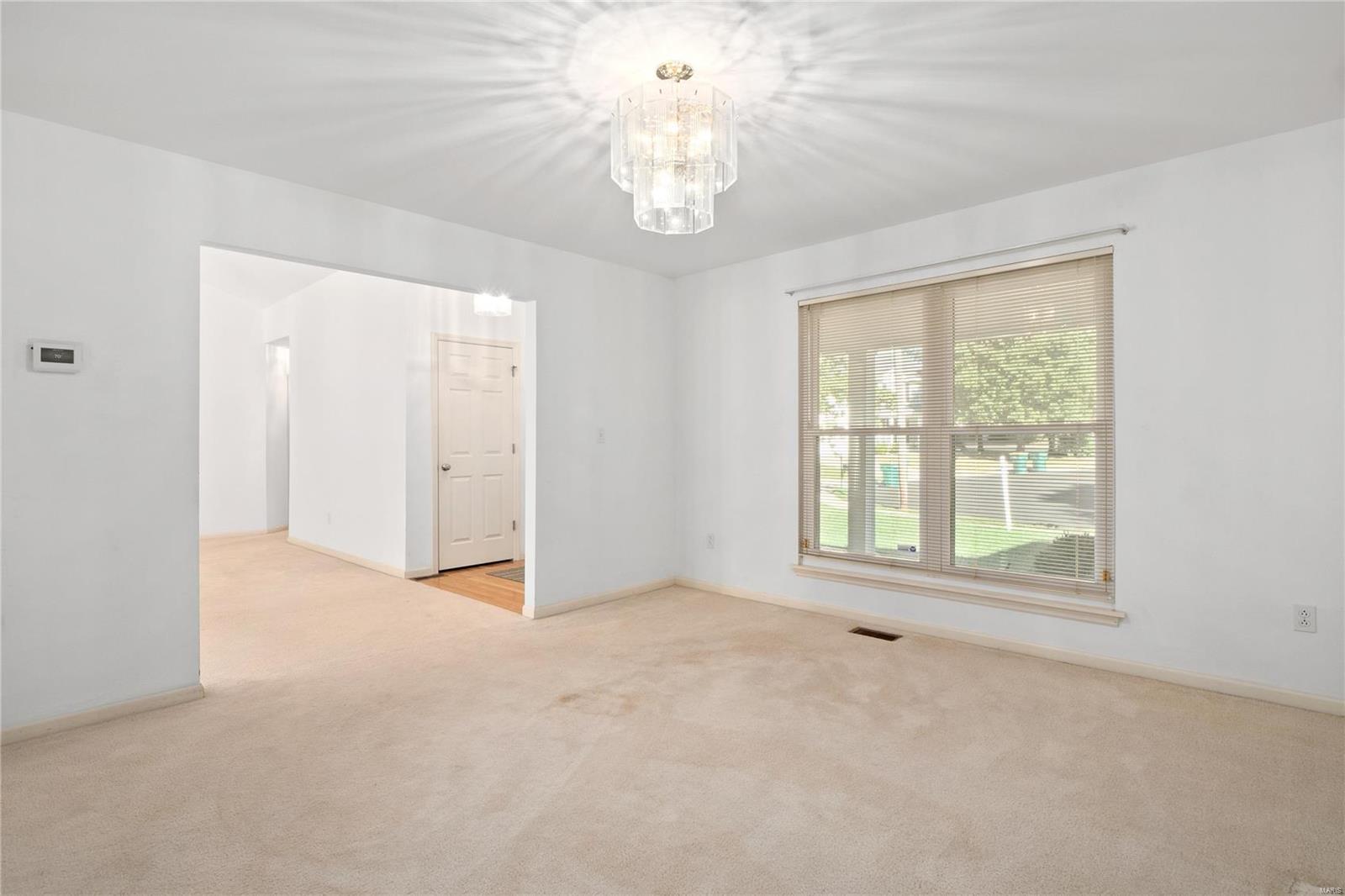 433 Deer Creek Road O'Fallon, IL 62269 - Photo 9 of 37 Gallery Image 9