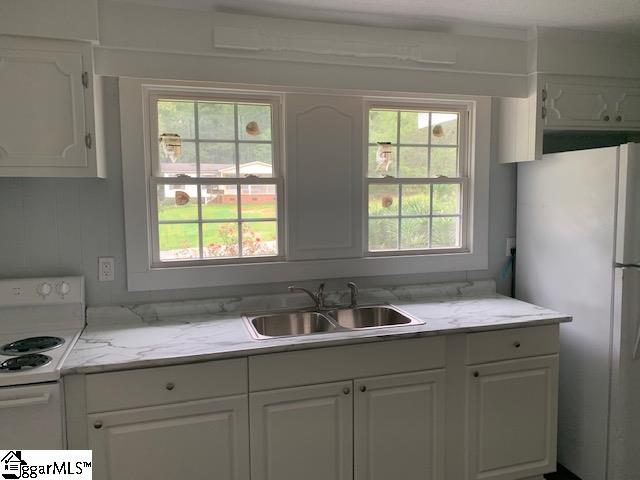 12 Spring Street Pelzer, SC 29669 - Photo 5 of 16
