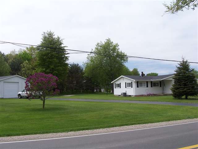 4319 Atkins Road Port Huron, MI 48060 - Photo 3 of 22 31058997-2.JPG