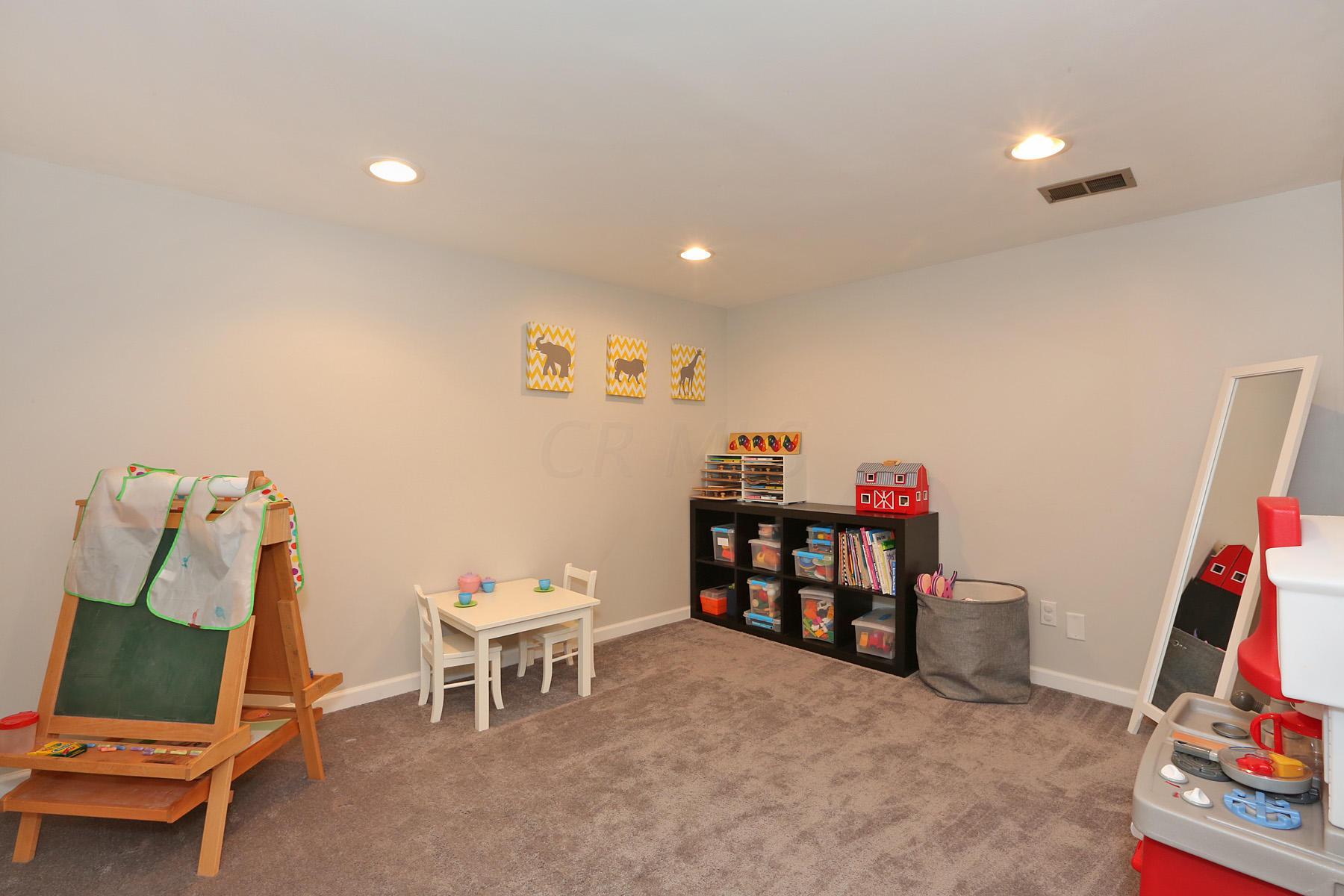 2893 North Star Road Columbus, OH 43221 - Photo 17 of 21 Gallery Image 17