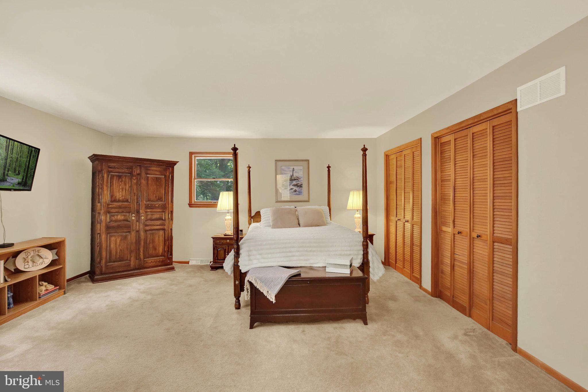 2010 Gross Road Pottstown, PA 19464 - Photo 37 of 62 Primary Bedroom w/ensuite bath