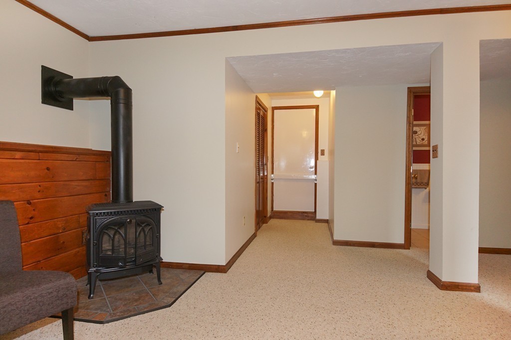 7 Richfield Road Burlington, MA 01803 - Photo 12 of 23 Gallery Image 12