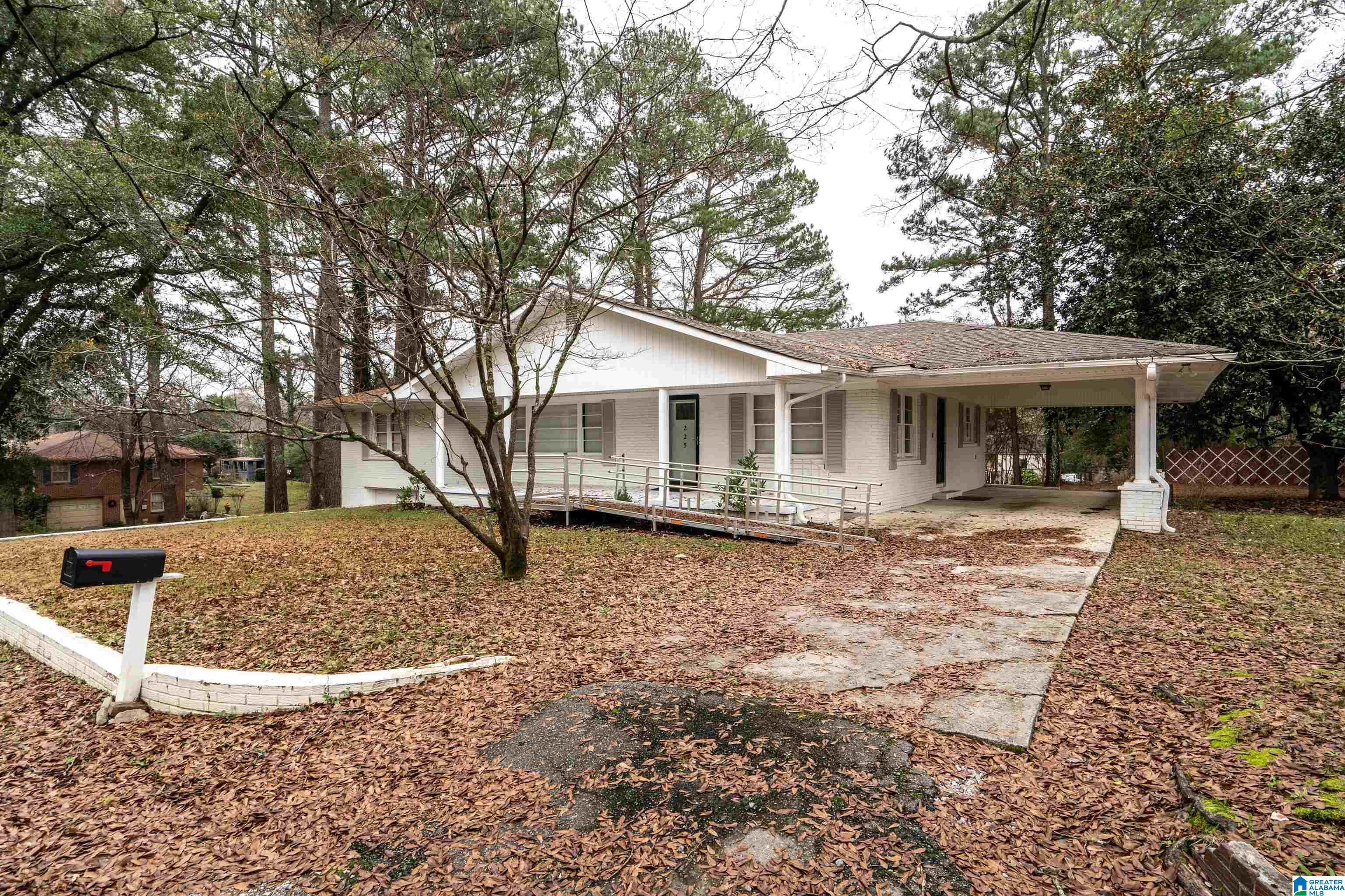 225 Walker Road Birmingham, AL 35214 - Photo 2 of 28
