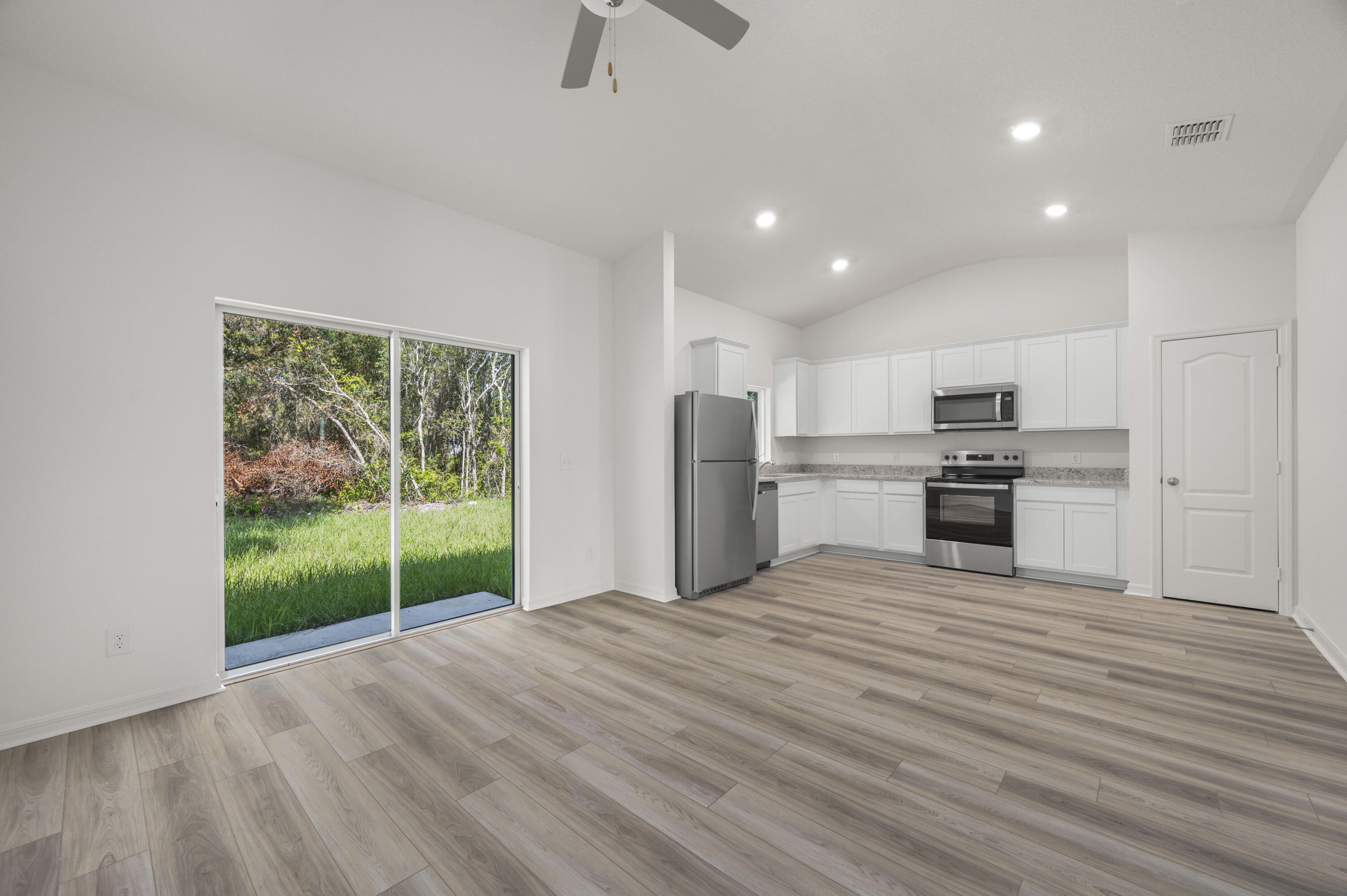 5709 Sunset Boulevard Fort Pierce, FL 34982 - Photo 5 of 19 Tula - 1306 Congo Ct - 14 - Web
