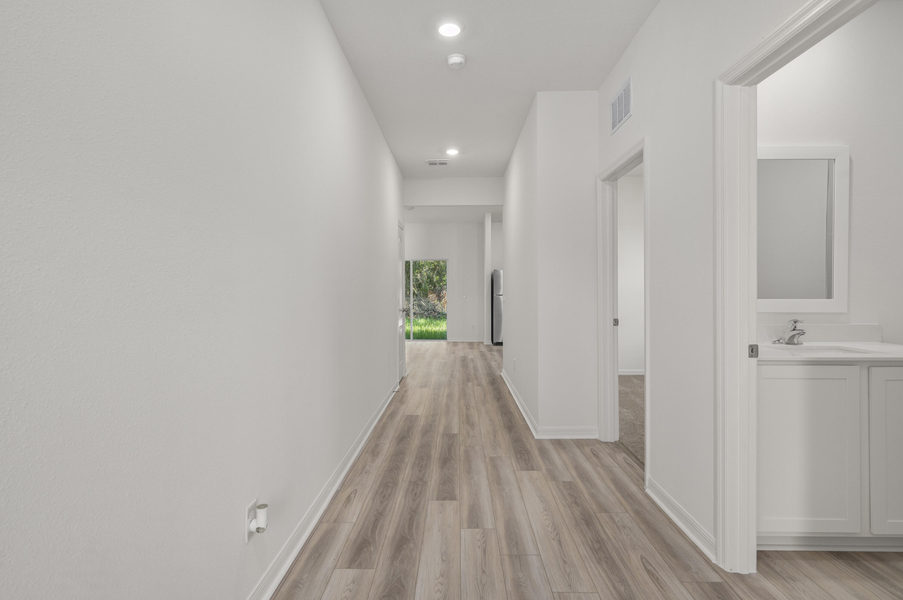 5709 Sunset Boulevard Fort Pierce, FL 34982 - Photo 8 of 19 Tula - 1306 Congo Ct - 10 - Web