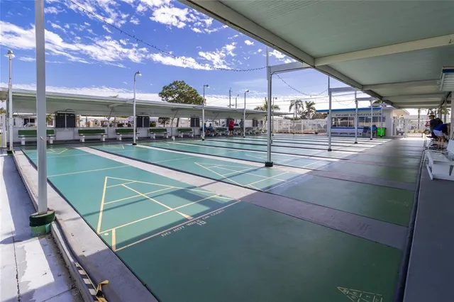 a view of a tennis court