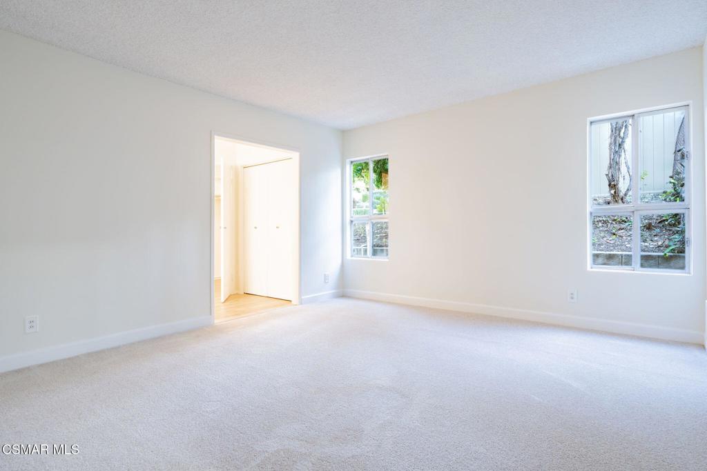 2085 Rayshire Street Thousand Oaks, CA 91362 - Photo 18 of 49