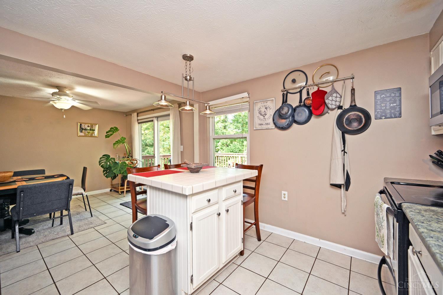 2590 Hunt Road Cincinnati, OH 45236 - Photo 22 of 59