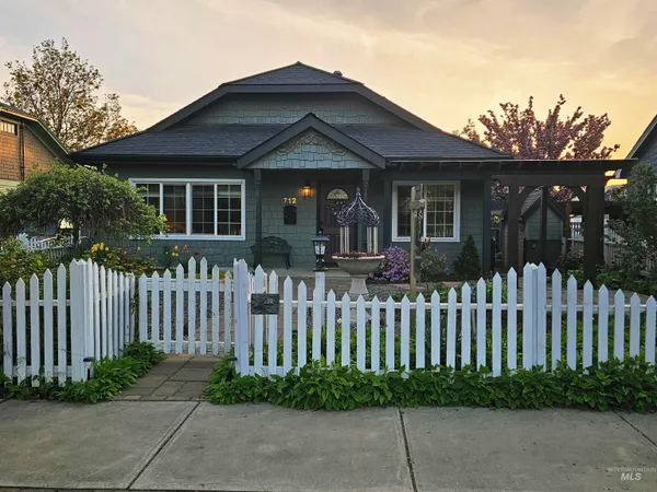 $485,000 | 712 3rd Street, Lewiston, ID 83501