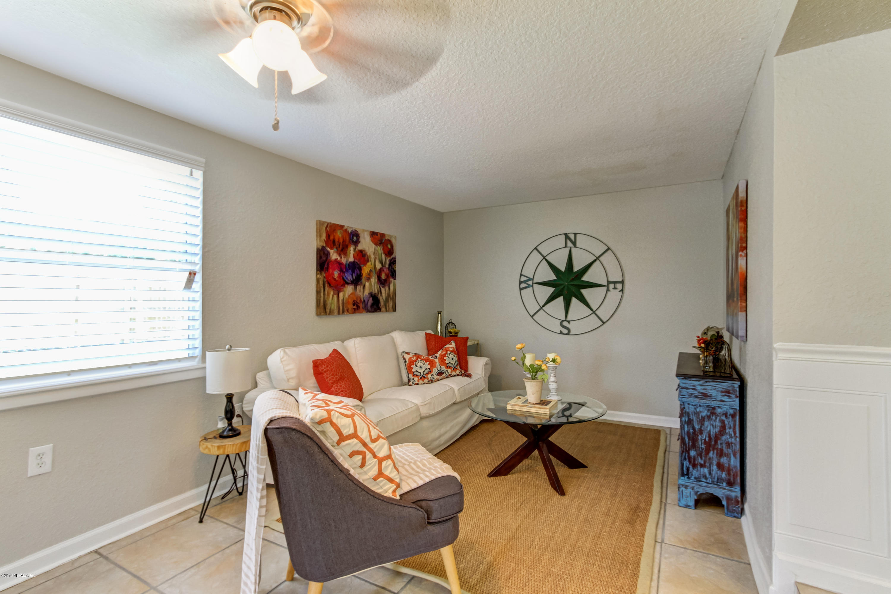 2586 Peach Drive Jacksonville, FL 32246 - Photo 6 of 32 Living Area