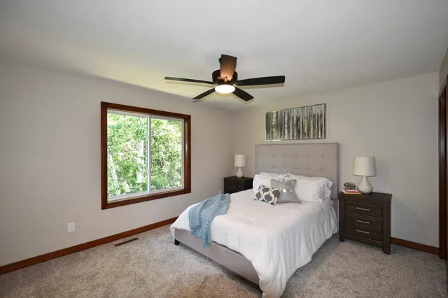 $324,900 | 2031 East 20th Street, Zumbrota, MN 55992