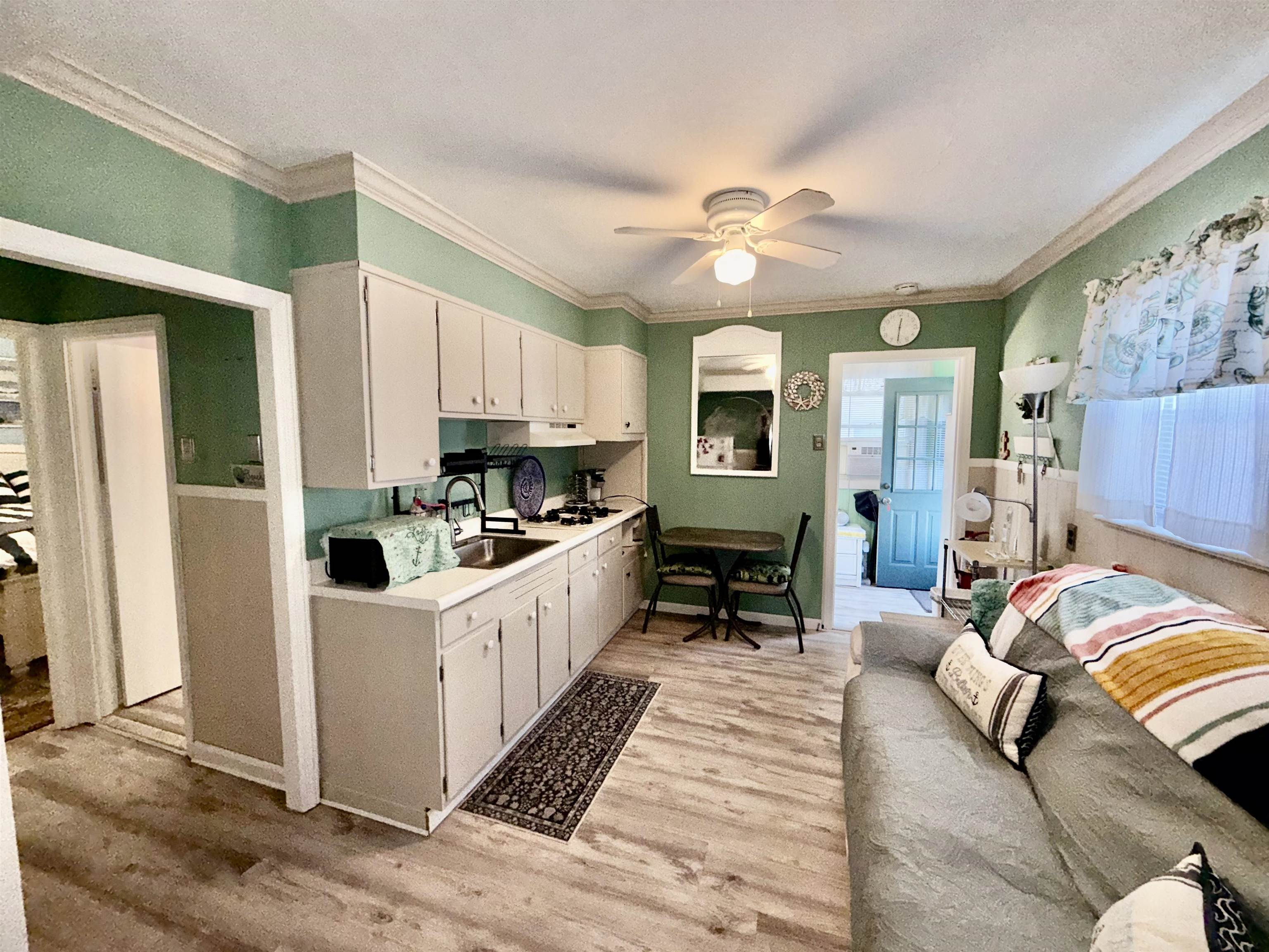302 East Buttercup Road, Unit 6 Wildwood Crest, NJ 08260 - Photo 11 of 19