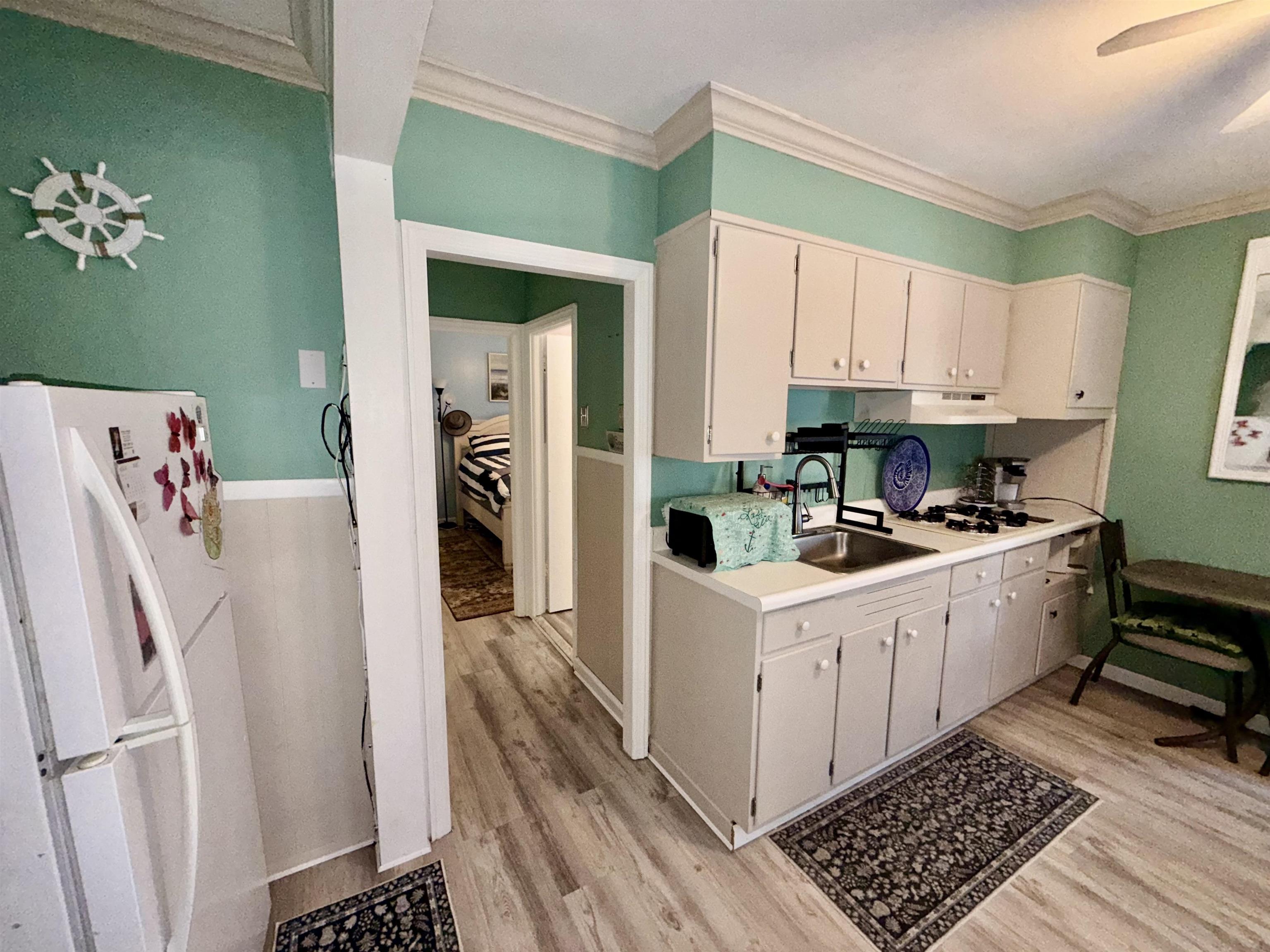 302 East Buttercup Road, Unit 6 Wildwood Crest, NJ 08260 - Photo 12 of 19