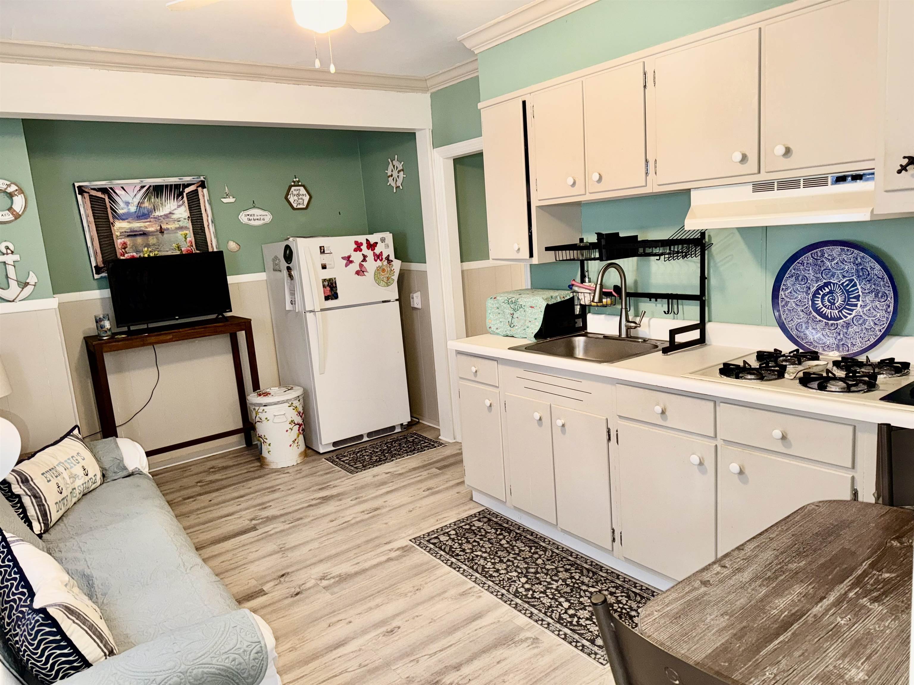 302 East Buttercup Road, Unit 6 Wildwood Crest, NJ 08260 - Photo 9 of 19