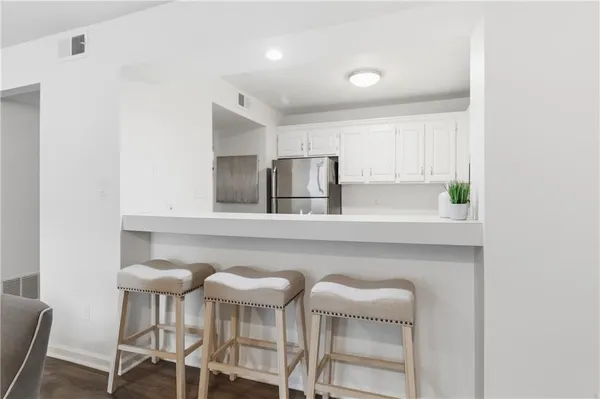 $165,000 | 8810 West 106th Terrace, Overland Park, KS 66212