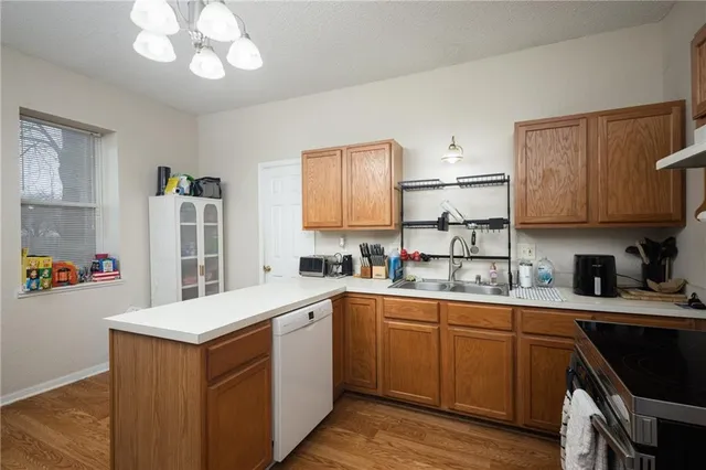 $215,000 | 214 East 13th Street, Higginsville, MO 64037