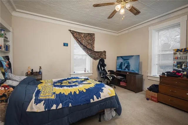 $215,000 | 214 East 13th Street, Higginsville, MO 64037