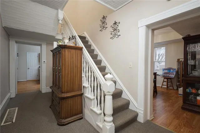 $215,000 | 214 East 13th Street, Higginsville, MO 64037