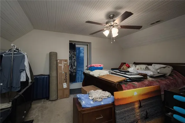 $215,000 | 214 East 13th Street, Higginsville, MO 64037