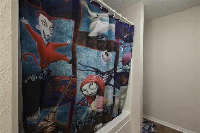 $215,000 | 214 East 13th Street, Higginsville, MO 64037