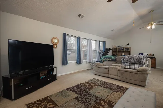 $215,000 | 214 East 13th Street, Higginsville, MO 64037