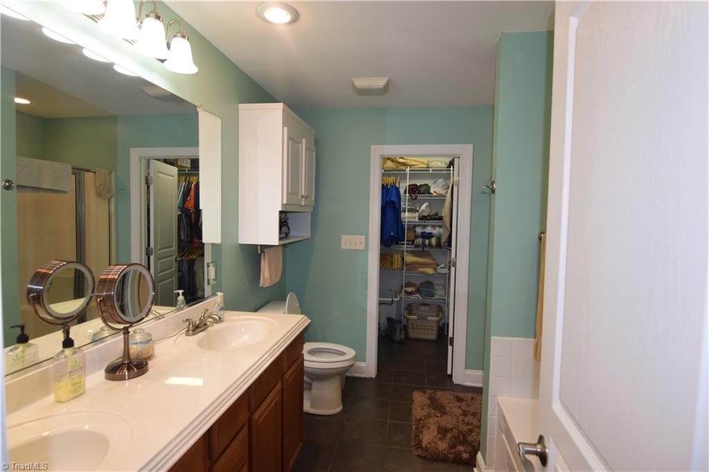 9568 Oakbrook Ridge Rural Hall, NC 27045 - Photo 12 of 16