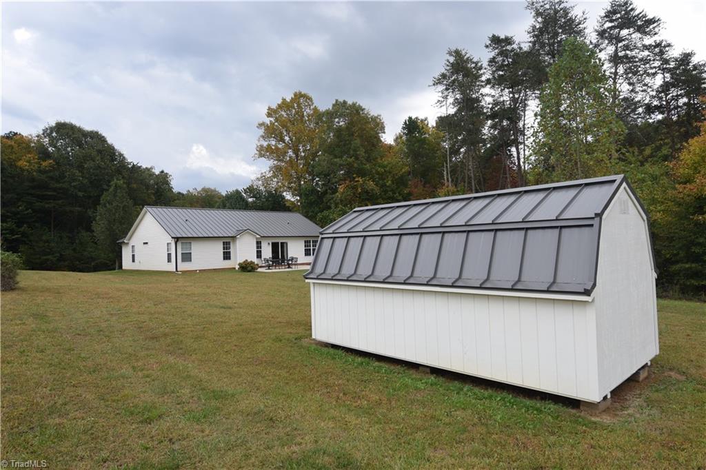 9568 Oakbrook Ridge Rural Hall, NC 27045 - Photo 5 of 16