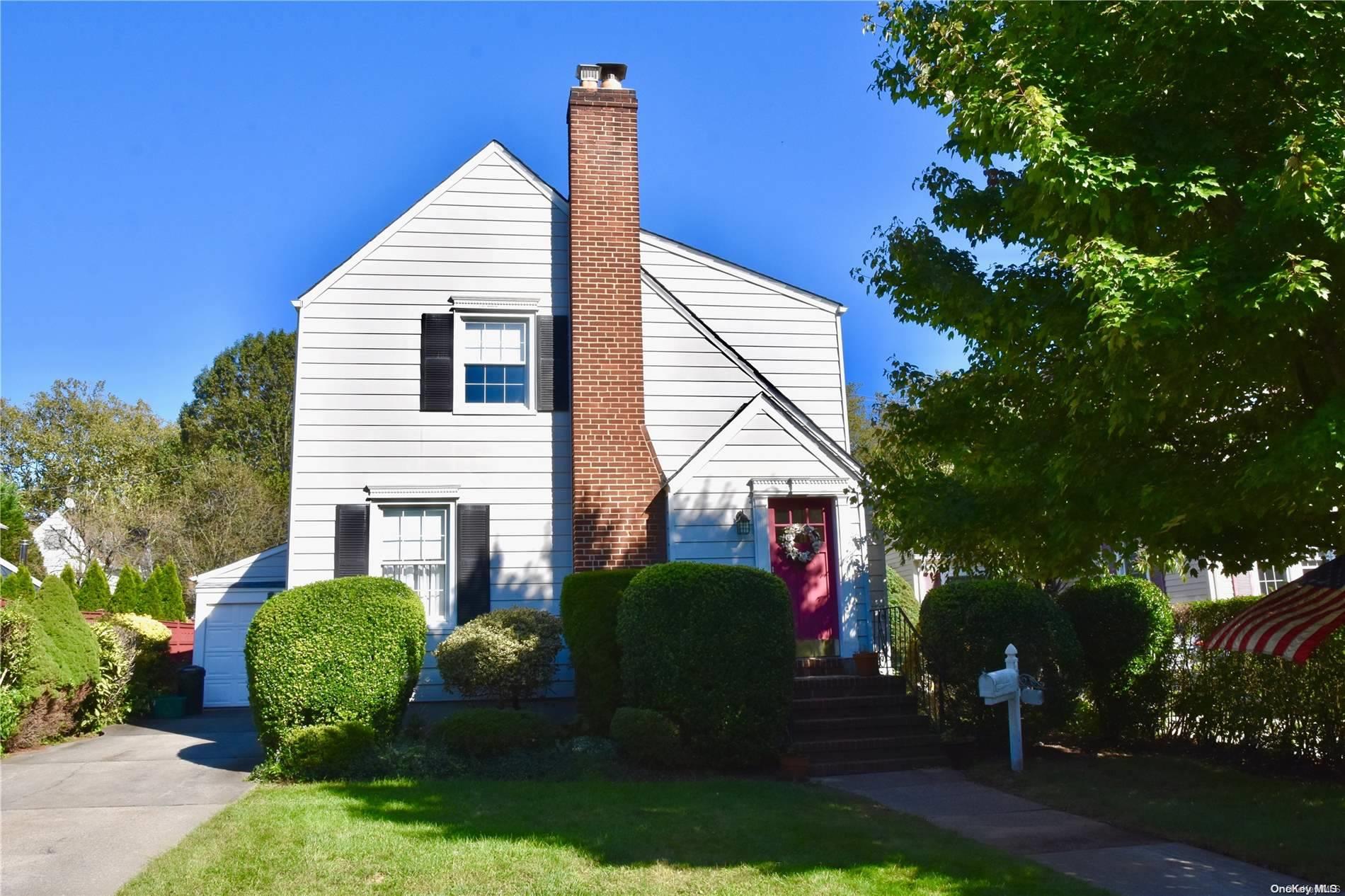138 Bromleigh Road Garden City, NY 11530 - Photo 1 of 1