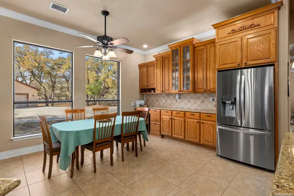 $650,000 | 141 County Road 6869, Natalia, TX 78059