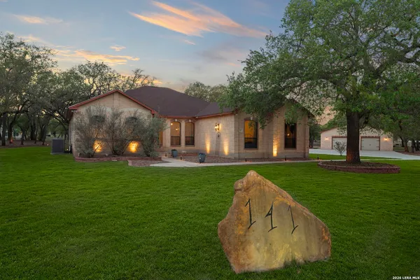 $650,000 | 141 County Road 6869, Natalia, TX 78059